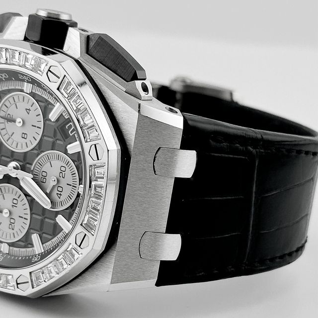 Audemars Piguet Royal Oak Offshore 26424BC.ZZ.D002CA.01 Image 6